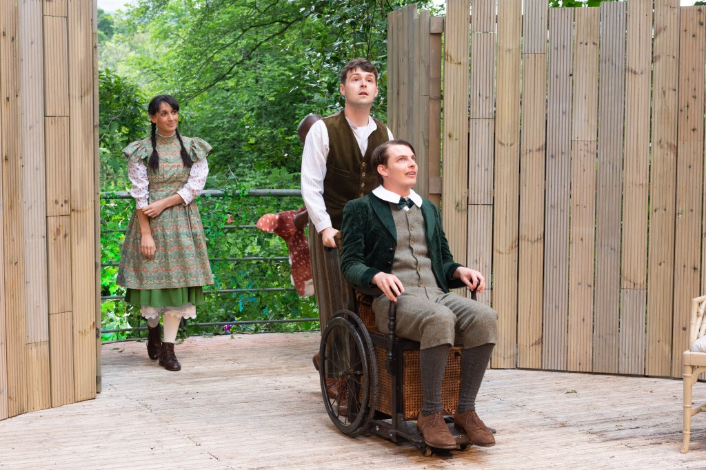 Neil Orr The Secret Garden – Pitlochry Festival Theatre – Corr Blimey